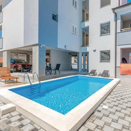 1 Bedroom Beautiful In *