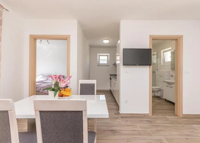 Lägenhet One-bedroom In Biograd Na Moru